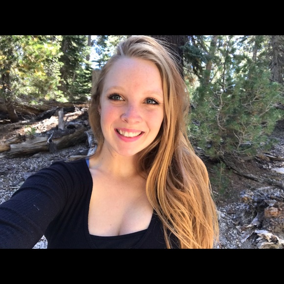 Meet your Posher, Tessa - Picture 1 of 1